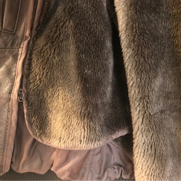 Berman’s vintage brown leather jacket - Picture 12 of 16